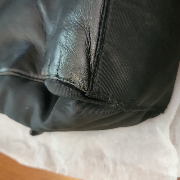 Vintage Prada Black Leather And Tessuto Nylon Handbag - Picture 8 of 16